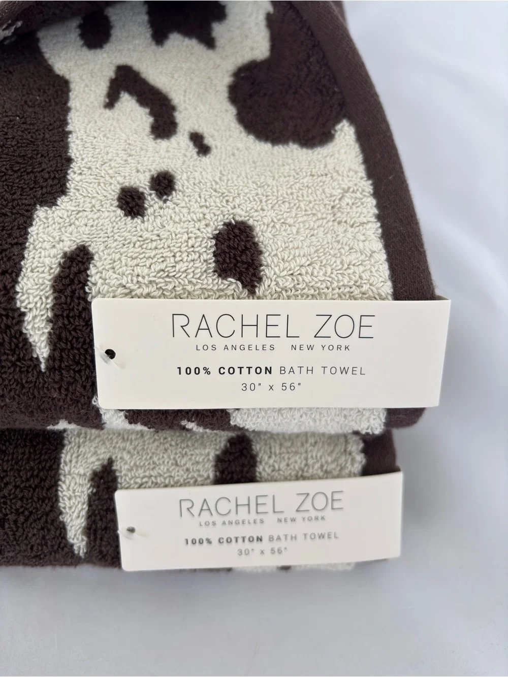 NWT Rachel Zoe Set of 2 Bath Towels Brown and Cream Cowhide Animal Print Cow